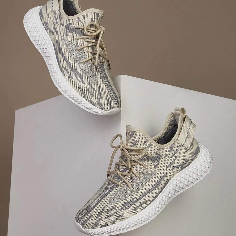 Women's running sneakers USA 7